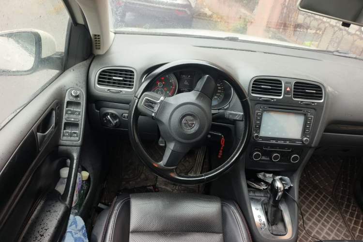 Used Volkswagen Golf 2012 1.6L Automatic Comfort Model Steering Wheel