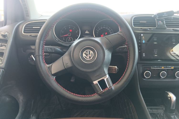 Used Volkswagen Golf 2012 1.6L Automatic Comfort Model Steering Wheel