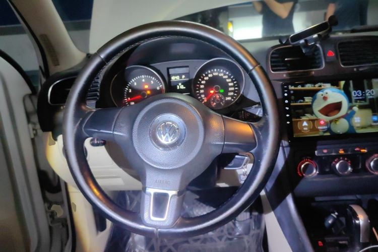 Used Volkswagen Golf 2012 1.6L Automatic Comfort Model Steering Wheel