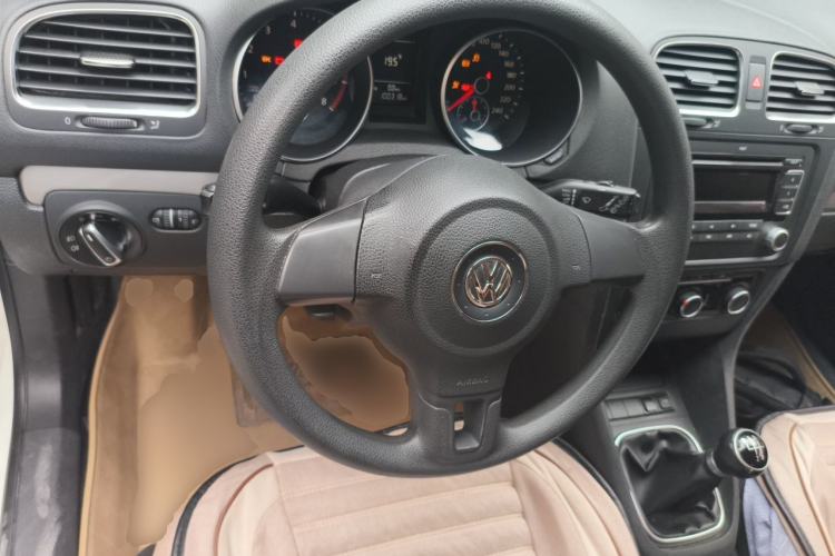 Used Volkswagen Golf 2012 1.6 Manual Fashion Edition Steering Wheel