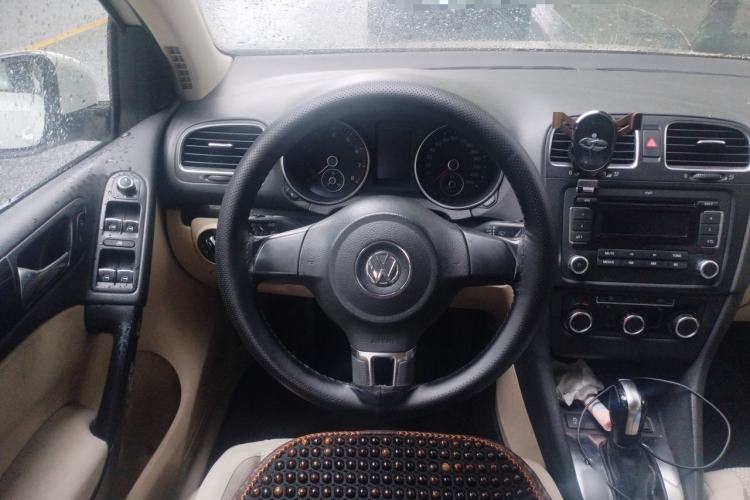 Used Volkswagen Golf 2012 1.6L Automatic Comfort Model Steering Wheel