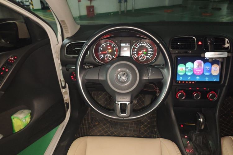 Used Volkswagen Golf 2012 1.6L Automatic Comfort Model Steering Wheel