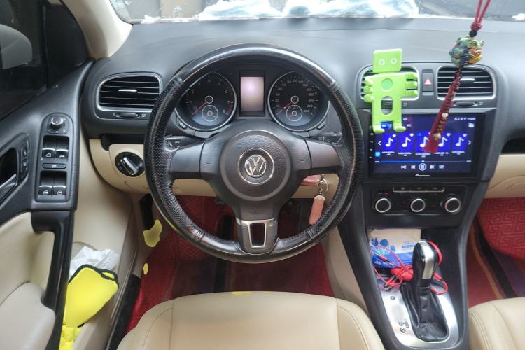 Used Volkswagen Golf 2012 1.6L Automatic Comfort Model Steering Wheel