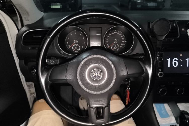 Used Volkswagen Golf 2012 1.6L Automatic Comfort Model Steering Wheel