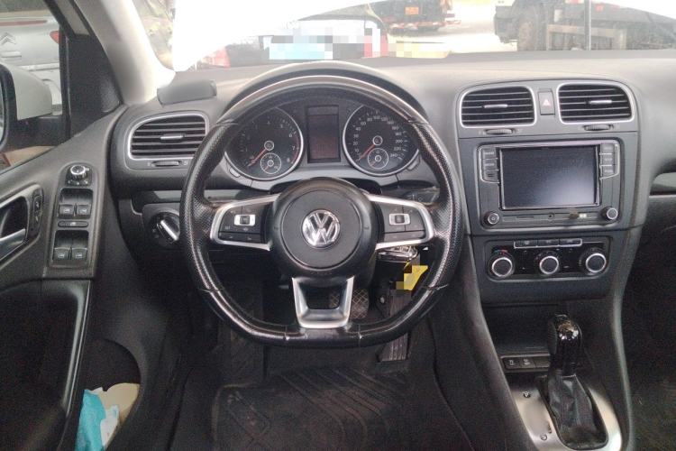 Used Volkswagen Golf 2012 1.6L Automatic Comfort Model Steering Wheel