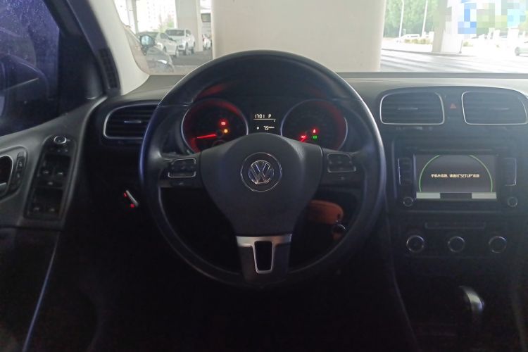 Used Volkswagen Golf 2012 1.6L Automatic Comfort Model Steering Wheel