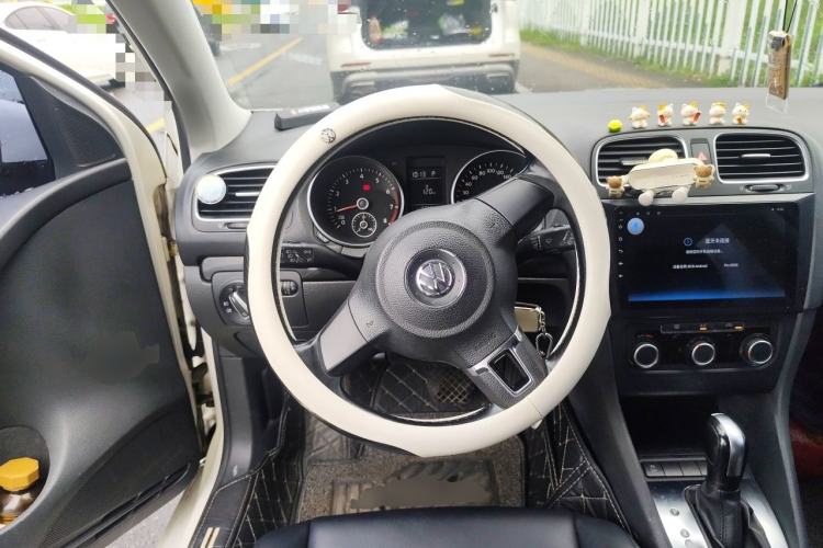 Used Volkswagen Golf 2012 1.6L Automatic Comfort Model Steering Wheel