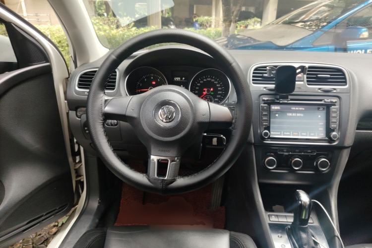 Used Volkswagen Golf 2012 1.6L Automatic Comfort Model Steering Wheel