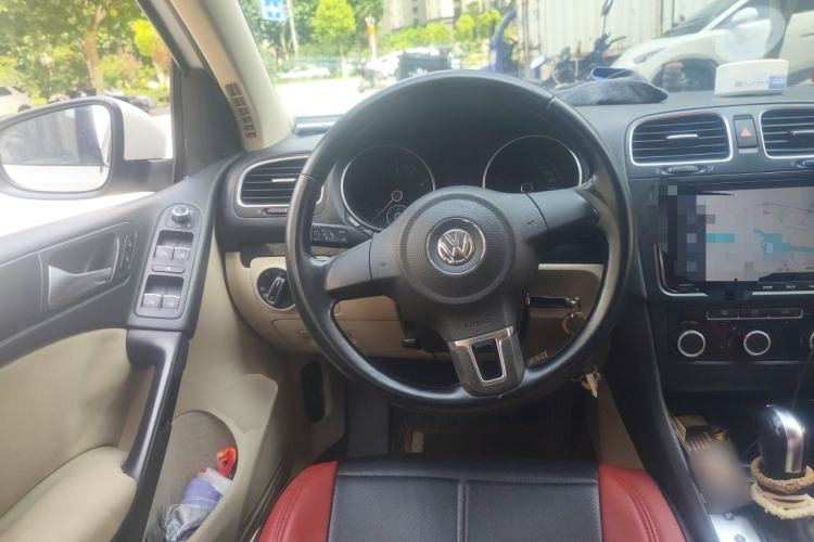 Used Volkswagen Golf 2012 1.6L Automatic Comfort Model Steering Wheel