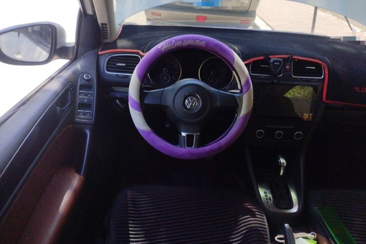 Used Volkswagen Golf 2012 1.6L Automatic Comfort Model Steering Wheel