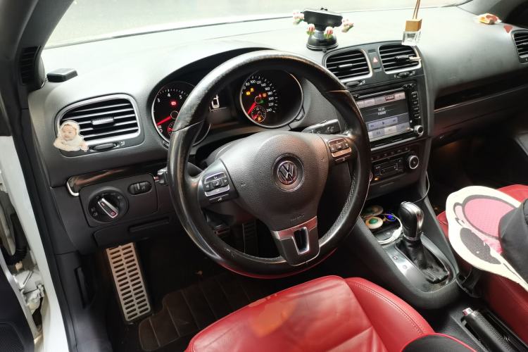 Used Volkswagen Golf 2012 1.4TSI Luxury Convertible Edition Steering Wheel