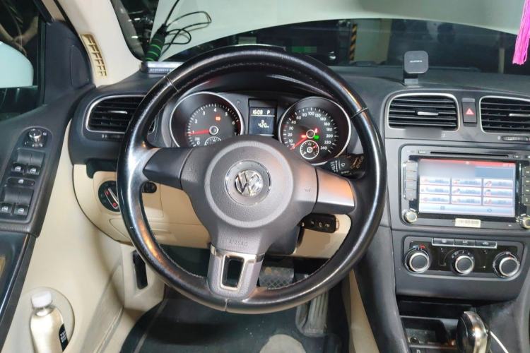 Used Volkswagen Golf 2012 1.6L Automatic Comfort Model Steering Wheel