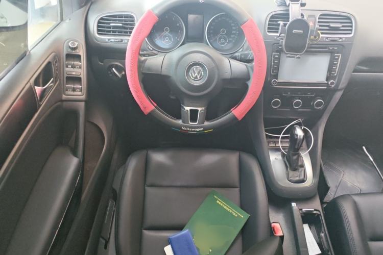 Used Volkswagen Golf 2012 1.6L Automatic Comfort Model Steering Wheel