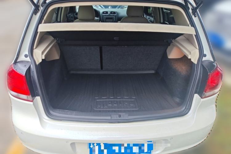 Used Volkswagen Golf 2012 1.6L Automatic Comfort Model Trunk