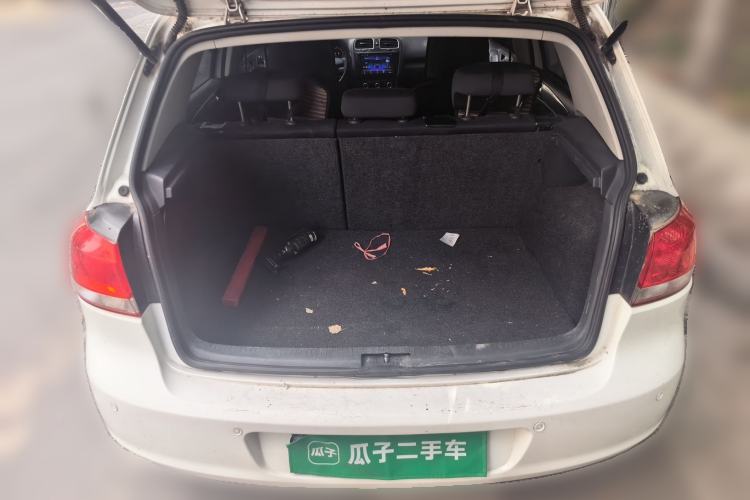 Used Volkswagen Golf 2012 1.6L Automatic Fashion Model Trunk