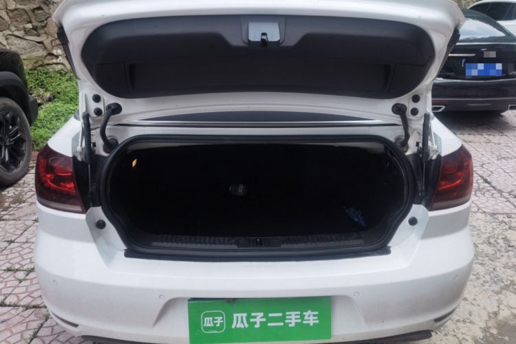 Used Volkswagen Golf 2012 1.4TSI Luxury Convertible Edition Trunk