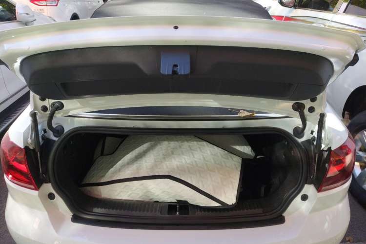 Used Volkswagen Golf 2012 1.4TSI Luxury Convertible Edition Trunk