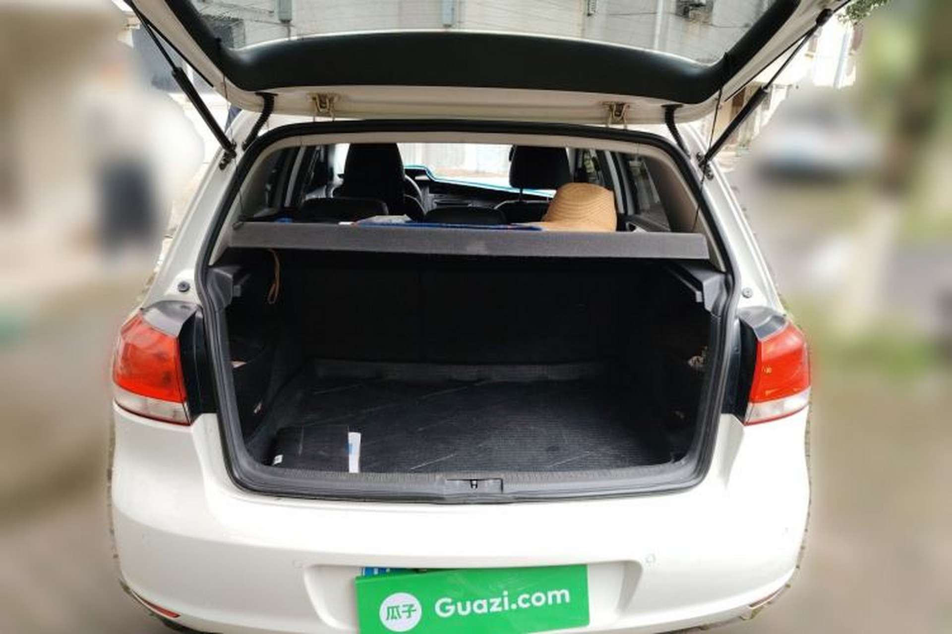 Used Volkswagen Golf 2012 1.6L Automatic Comfort Model Trunk