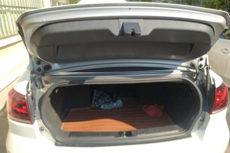 Used Volkswagen Golf 2012 1.4TSI Comfort Convertible Edition Trunk