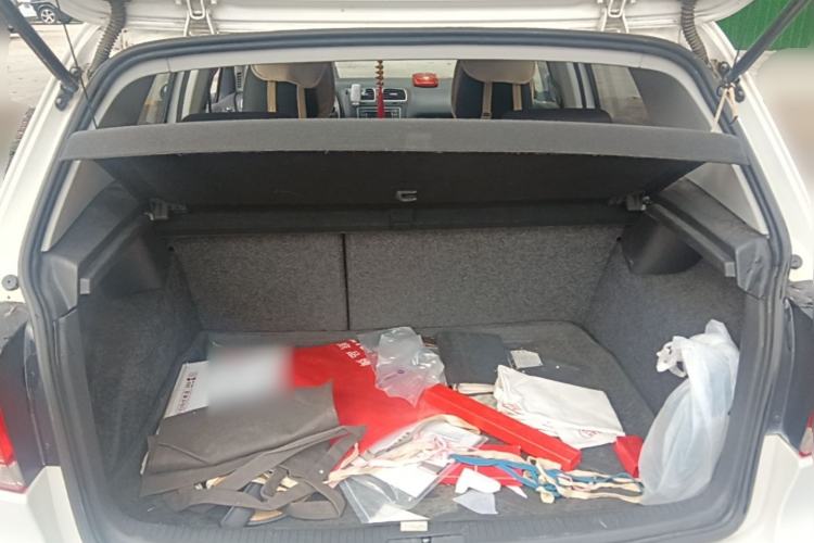 Used Volkswagen Golf 2012 1.6L Automatic Comfort Model Trunk
