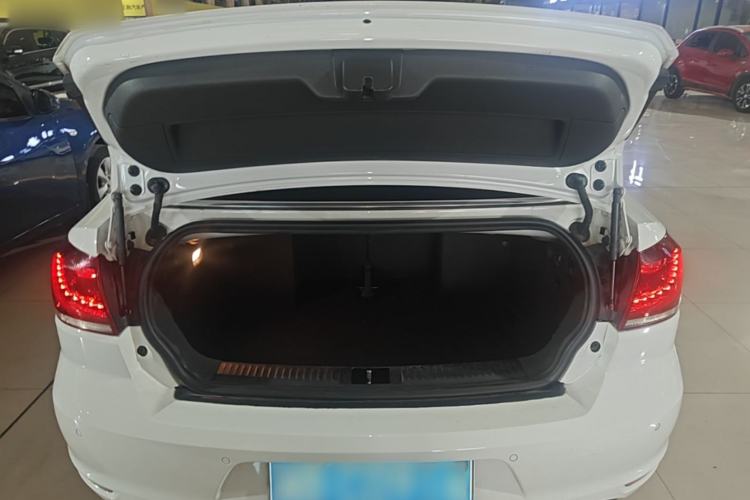 Used Volkswagen Golf 2012 1.4TSI Luxury Convertible Edition Trunk