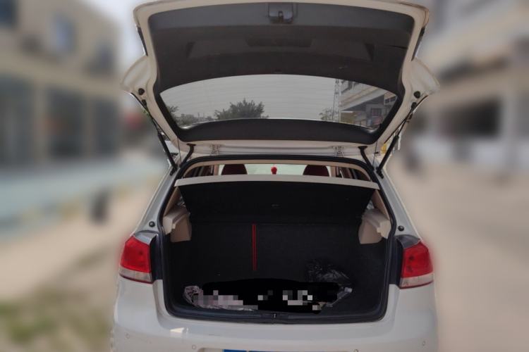 Used Volkswagen Golf 2012 1.6 Manual Comfort Edition Trunk