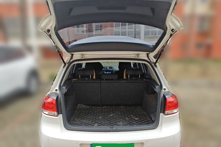 Used Volkswagen Golf 2012 1.4 TSI Automatic Comfort Edition Trunk