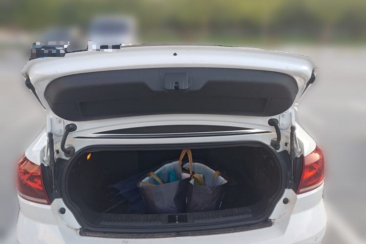Used Volkswagen Golf 2012 1.4TSI Luxury Convertible Edition Trunk