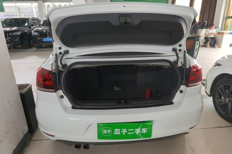 Used Volkswagen Golf 2012 1.4TSI Luxury Convertible Edition Trunk