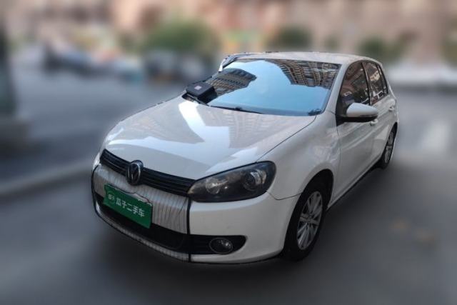 Ojetý Volkswagen Golf 2012 1.6L Automatic Fashion Model