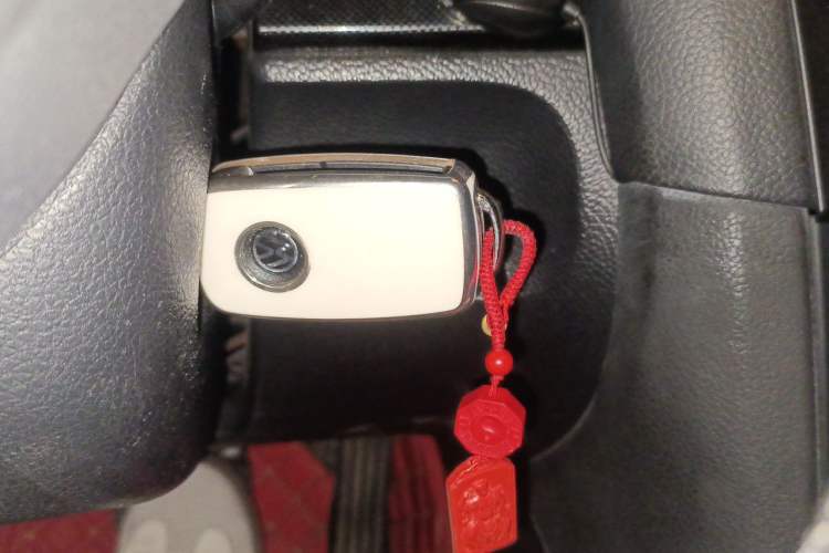 Used Volkswagen Golf 2012 1.4 TSI Automatic Comfort Edition Vehicle Key