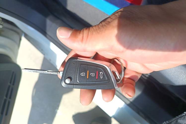 Used Volkswagen Golf 2012 1.4 TSI Automatic Comfort Edition Vehicle Key