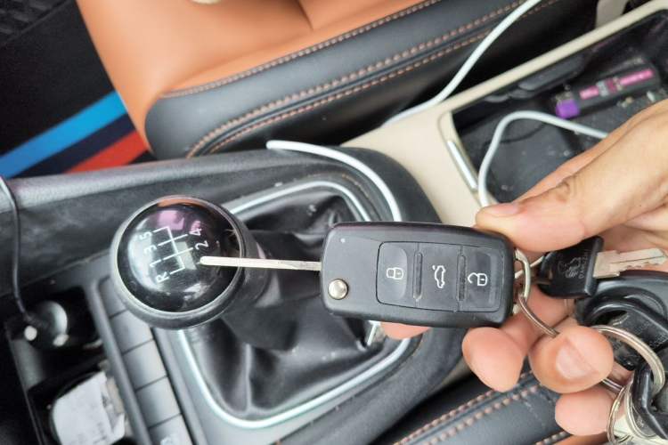 Used Volkswagen Golf 2012 1.4 TSI Manual Comfort Edition Vehicle Key