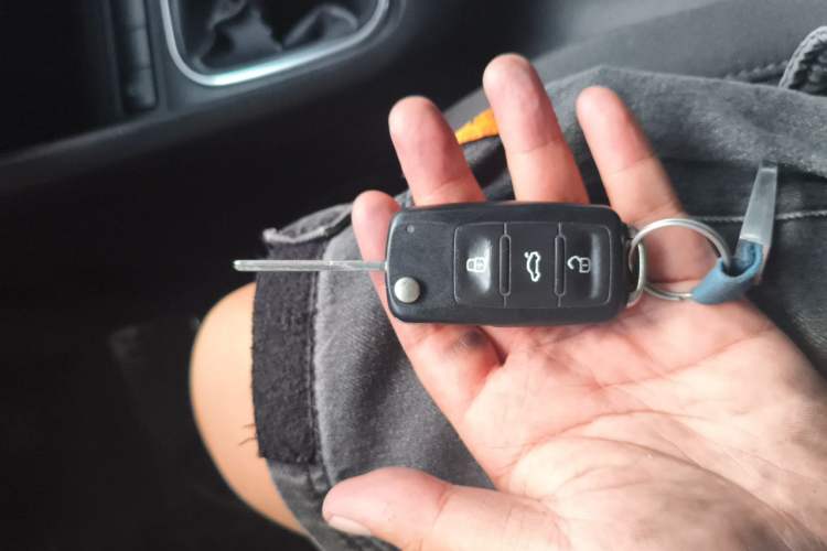Used Volkswagen Golf 2012 1.6 Manual Comfort Edition Vehicle Key