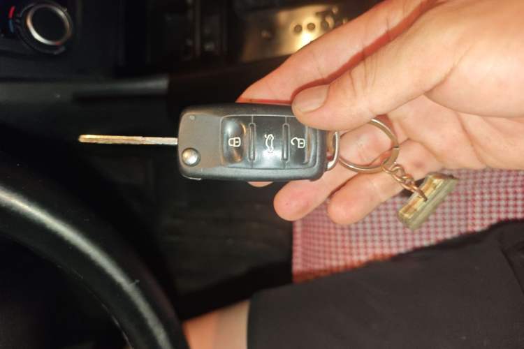 Used Volkswagen Golf 2012 1.6L Automatic Comfort Model Vehicle Key