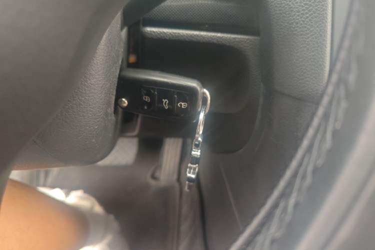 Used Volkswagen Golf 2012 1.6L Automatic Comfort Model Vehicle Key