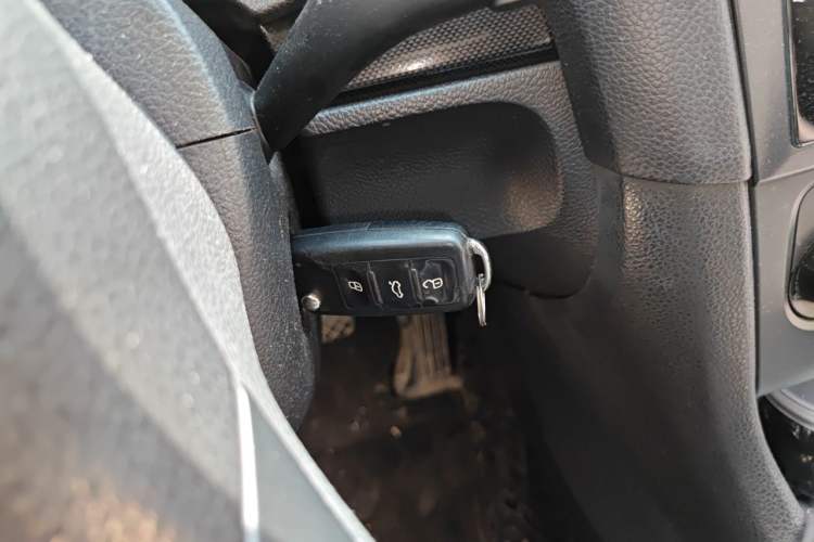 Used Volkswagen Golf 2012 1.4 TSI Automatic Comfort Edition Vehicle Key