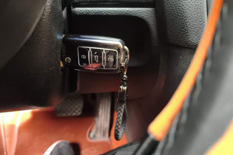 Used Volkswagen Golf 2012 1.4 TSI Automatic Comfort Edition Vehicle Key