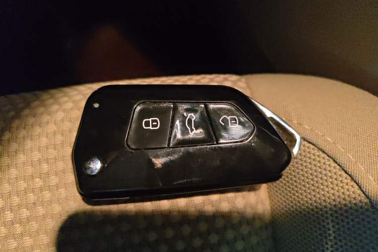 Used Volkswagen Golf 2012 1.4 TSI Manual Comfort Edition Vehicle Key