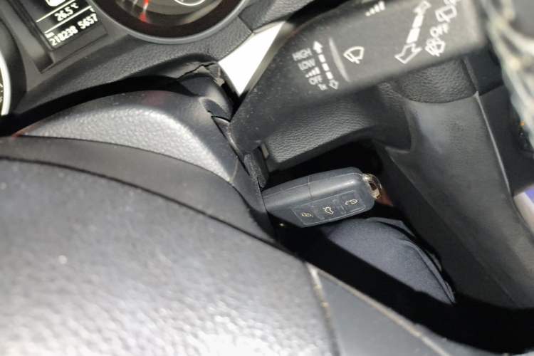 Used Volkswagen Golf 2012 1.4TSI Automatic Luxury Edition Vehicle Key
