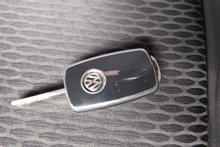 Used Volkswagen Golf 2012 1.6L Automatic Fashion Model Vehicle Key
