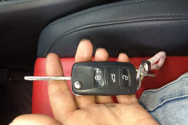 Used Volkswagen Golf 2012 1.4 TSI Automatic Comfort Edition Vehicle Key