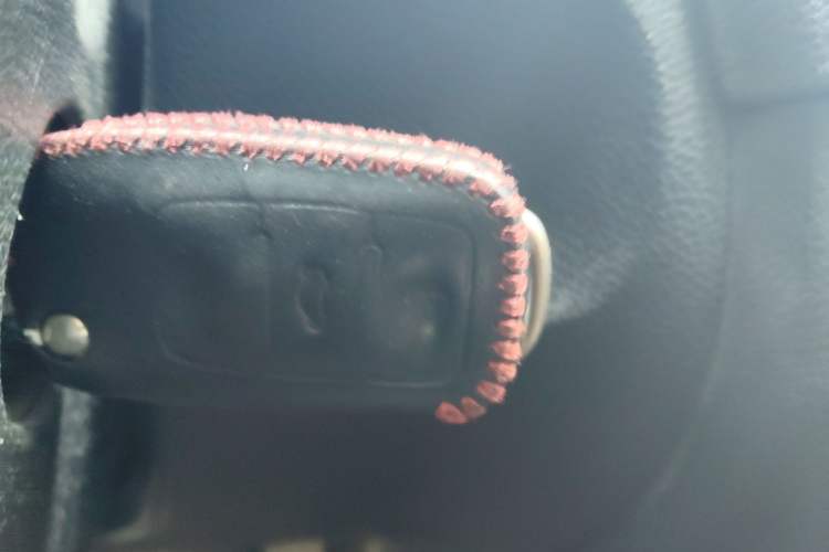 Used Volkswagen Golf 2012 1.6 Manual Comfort Edition Vehicle Key
