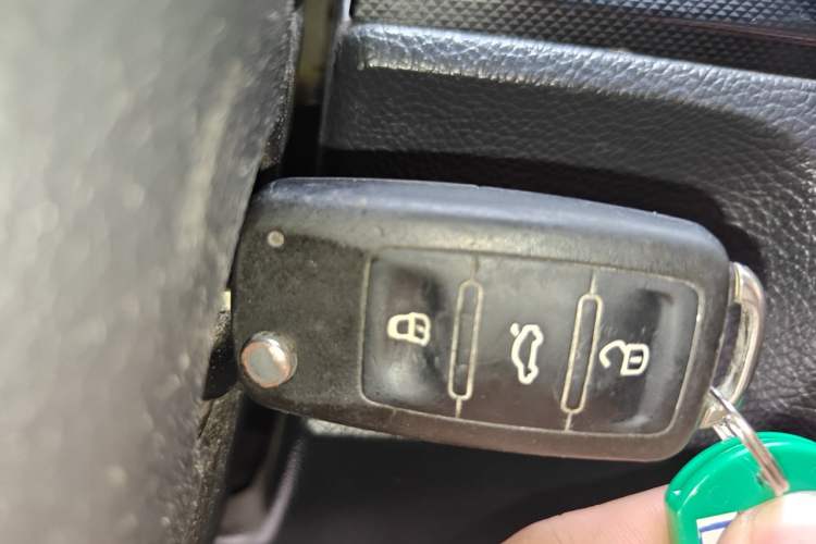 Used Volkswagen Golf 2012 1.6L Automatic Comfort Model Vehicle Key