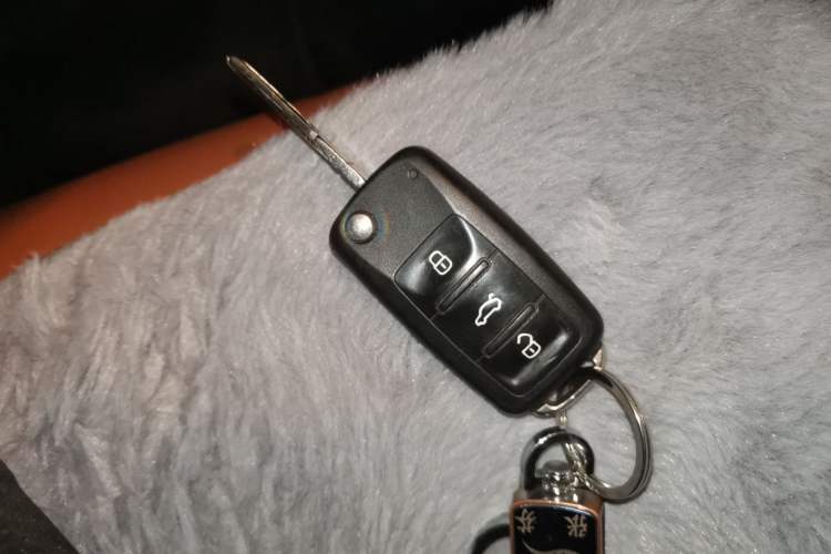 Used Volkswagen Golf 2012 1.6L Automatic Comfort Model Vehicle Key
