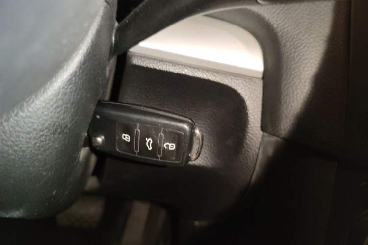 Used Volkswagen Golf 2012 1.4TSI Automatic Luxury Edition Vehicle Key