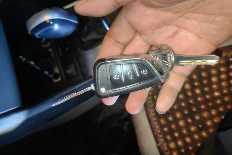 Used Volkswagen Golf 2012 1.6L Automatic Comfort Model Vehicle Key