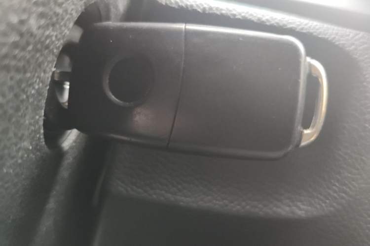 Used Volkswagen Golf 2012 1.6 Manual Fashion Edition Vehicle Key