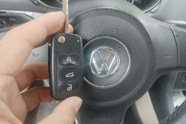 Used Volkswagen Golf 2012 1.6L Automatic Comfort Model Vehicle Key