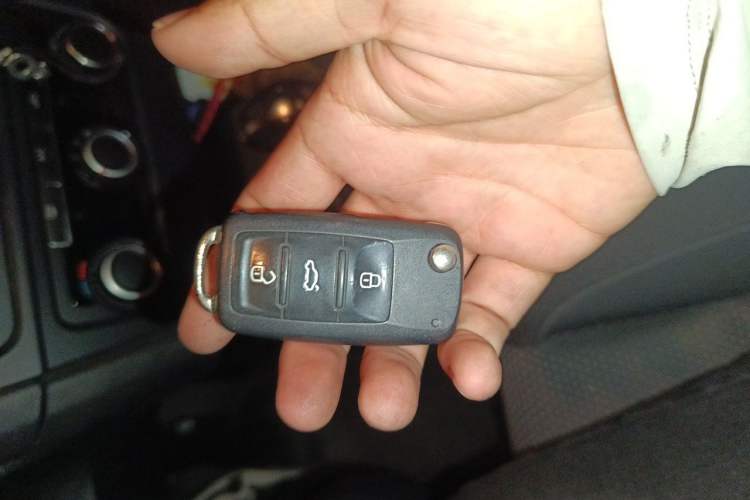 Used Volkswagen Golf 2012 1.6L Automatic Comfort Model Vehicle Key